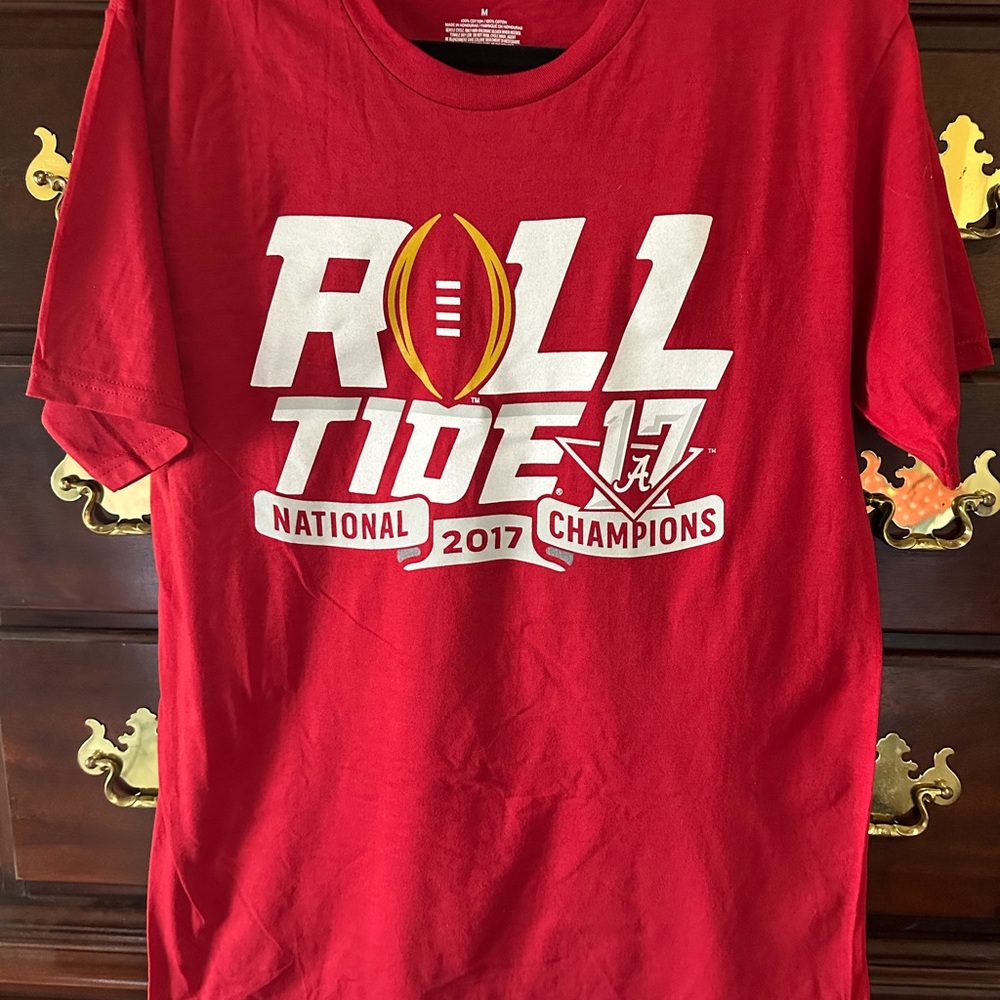 Alabama - 2017 National Champions T-Shirt NWT